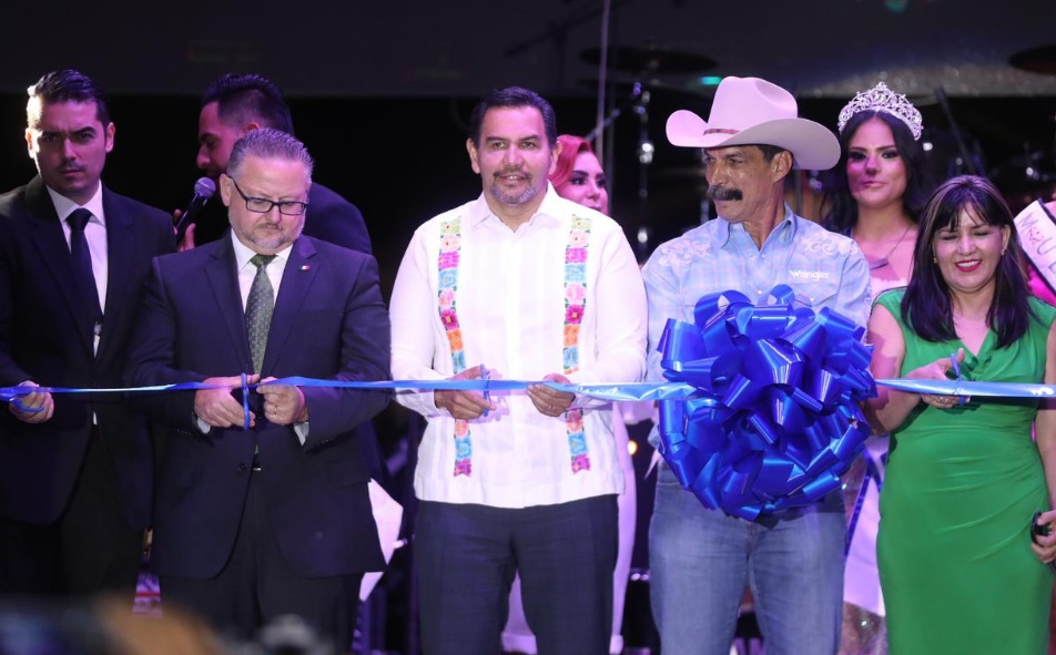 Inauguran el Festival del tequila y el Mariachi